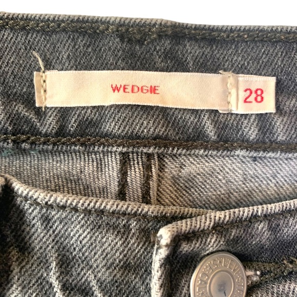 Levi’s Wedgie Break A Leg Tapered Jeans sz 28 - Picture 7 of 13